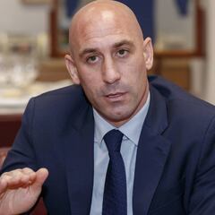 Rubiales anuncia que no habrá fútbol los lunes en la 2019/20