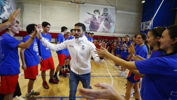 22/01/19 COLEGIO ALAMEDA DE OSUNA PRESENTACION DE LA COPA COLEGIAL 2019 CON FELIPE REYES Y FACUNDO CAMPAZZO