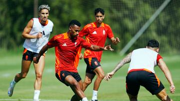 Loic Williams, en un entrenamiento con el Granada.
