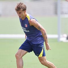 Barrios, baja por una lesión muscular; viajan seis canteranos