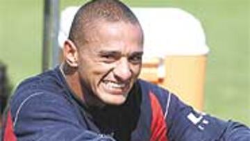 <b>MAL MOMENTO</B>. Darío Silva no hace un gol desde el pasado 4 de diciembre. Lleva diez jornadas sin conseguir un tanto.