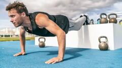 This is how many push-ups you should do at your age to be considered fit