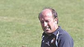 <b>¡LESIONADO! </b>Lotina estiró más de la cuenta y sufrió un tirón ayer.