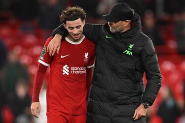 Jurgen Klopp to Liverpool supporters: “Give your ticket to somebody else”