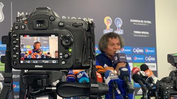 Alberto Gamero se presentó con la plantilla, dirigió su primer entrenamiento y habló en rueda de prensa del proyecto que comenzará en 2020 en Millonarios. 