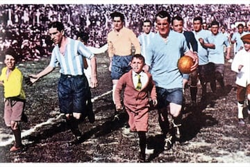 Es el inicio de la historia de los mundiales. Uruguay superó a Argentina