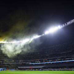 Estadio Azteca confirma clonación de boletos en concierto de Bad Bunny