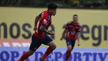 Germán Cano y su celebración del primer gol