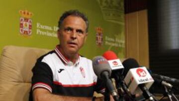 09/07/14 PRETEMPORADA GRANADA CF RUEDA DE PRENSA DE JOAQUIN CAPARROS ENTRENADOR