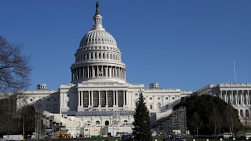 FILE PHOTO: Construction for the upcoming presidential inauguration ceremony is seen outside of the U.S. Capitol Building in Washington, U.S., December 28, 2020. REUTERS/Leah Millis/File Photo