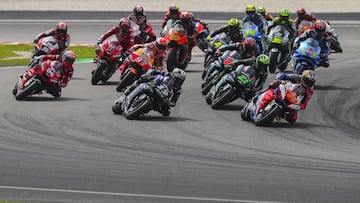 Sepang (Malaysia), 03/11/2019.- MotoGP riders compete during the Motorcycling Grand Prix of Malaysia 2019 in Sepang International Circuit, outside Kuala Lumpur, Malaysia, 03 November 2019. (Motociclismo, Ciclismo, Malasia) EFE/EPA/FAZRY ISMAIL
