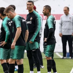 Portugal celebra la destitución de Lopetegui antes de medirse a España