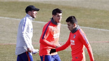 Simeone, Morata y Correa, en el entrenamiento del Atl&eacute;tico.