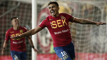 Futbol, Union Espanola vs Universidad Catolica
Segunda fecha, campeonato de Transicion 2017
El jugador de Union Espanola Cesar Pinares, celebra su gol contra Universidad Catolica durante el partido de primera primera division disputado en el estadio San