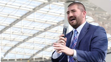 NFLPA executive director Lloyd Howell resigned, but now scrutiny has turned to JC Tretter as a critical text message circulates.