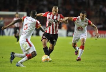 El equipo cardenal visita a Estudiantes en el primer partido de los octavos de final de la Copa Libertadores. La vuelta será en Bogotá el 12 de mayo. 