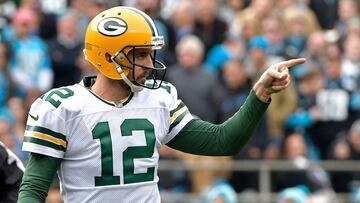 CHARLOTTE, NC - DECEMBER 17: Aaron Rodgers #12 of the Green Bay Packers reacts after a touchdown pass against the Carolina Panthers in the first quarter during their game at Bank of America Stadium on December 17, 2017 in Charlotte, North Carolina.   Grant Halverson/Getty Images/AFP
 == FOR NEWSPAPERS, INTERNET, TELCOS &amp; TELEVISION USE ONLY ==