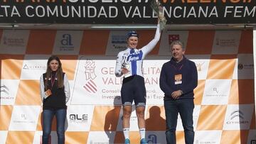 Winder conserva el maillot de líder en Valencia.