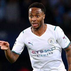 Barcelona have €16 million for a January transfer window signing