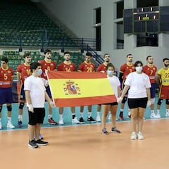 España, tres finales para asegurar el billete al Europeo