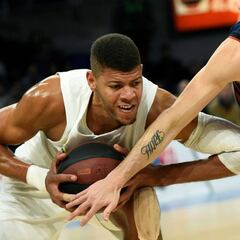 El Madrid devora al Baskonia