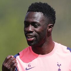 Tottenham y Sevilla harían un cambio, Davinson por Koundé