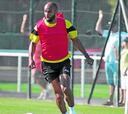 Kanouté no se entrena con el grupo por una sobrecarga