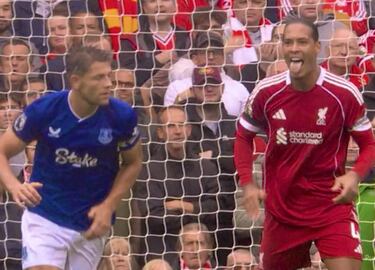 El techo del Bernabéu, protagonista de los memes de Primera