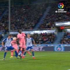 El VAR deshizo el lío de Umtiti: penalti para el Barça tras quitarle el gol a Piqué