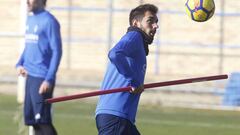 Borja Iglesias, durante un entrenamiento esta semana con el Real Zaragoza.