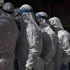 India sets new single-day coronavirus deaths record