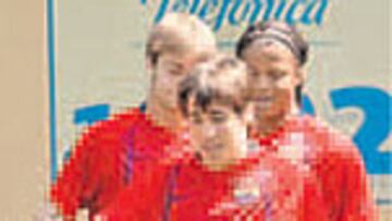 Bojan, delante de Giovanni.