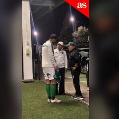 El ‘9′ de Wanderers se encontró a Caszely después de empatar con Colo Colo y pasó esto