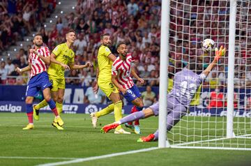 Remate de Matheus Cunha y gran parada de Rulli.