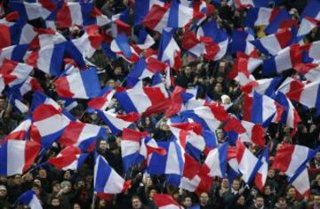Gran ambiente en el Stade de France.