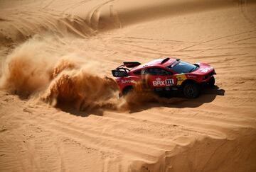 Nani Roma y su copiloto Alex Winocq 