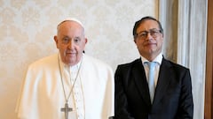 Pope Francis meets with Colombia's President Gustavo Petro at the Vatican, January 19, 2024.  Vatican Media/Simone Risoluti/­Handout via REUTERS    ATTENTION EDITORS - THIS IMAGE WAS PROVIDED BY A THIRD PARTY.