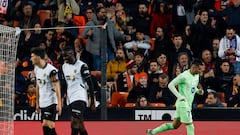 Resumen y goles del Valencia vs FC Barcelona, cuartos de final Copa del Rey 24-25