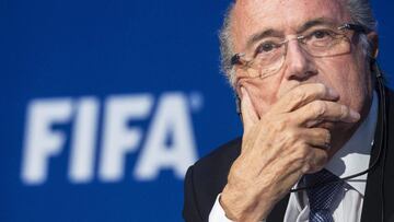 SPO01 ZÚRICH (SUIZA) 25/09/2015 .- Fotografía de archivo fechada el 20 de julio de 2015 que muestra al presidente de la FIFA, Joseph Blatter, durante una rueda de prensa en Zúrich, Suiza. El Ministerio Público de la Confederaci