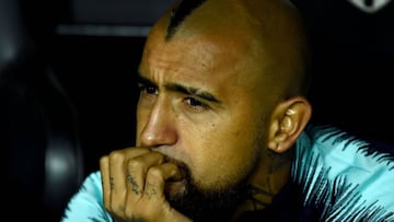 Arturo Vidal, en el banquillo contra el Valencia.