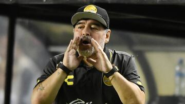 Diego Maradona, Dorados