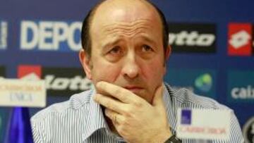 <b>ANIMADO. </b>Lotina espera que el Deportivo empiece a reaccionar ya.