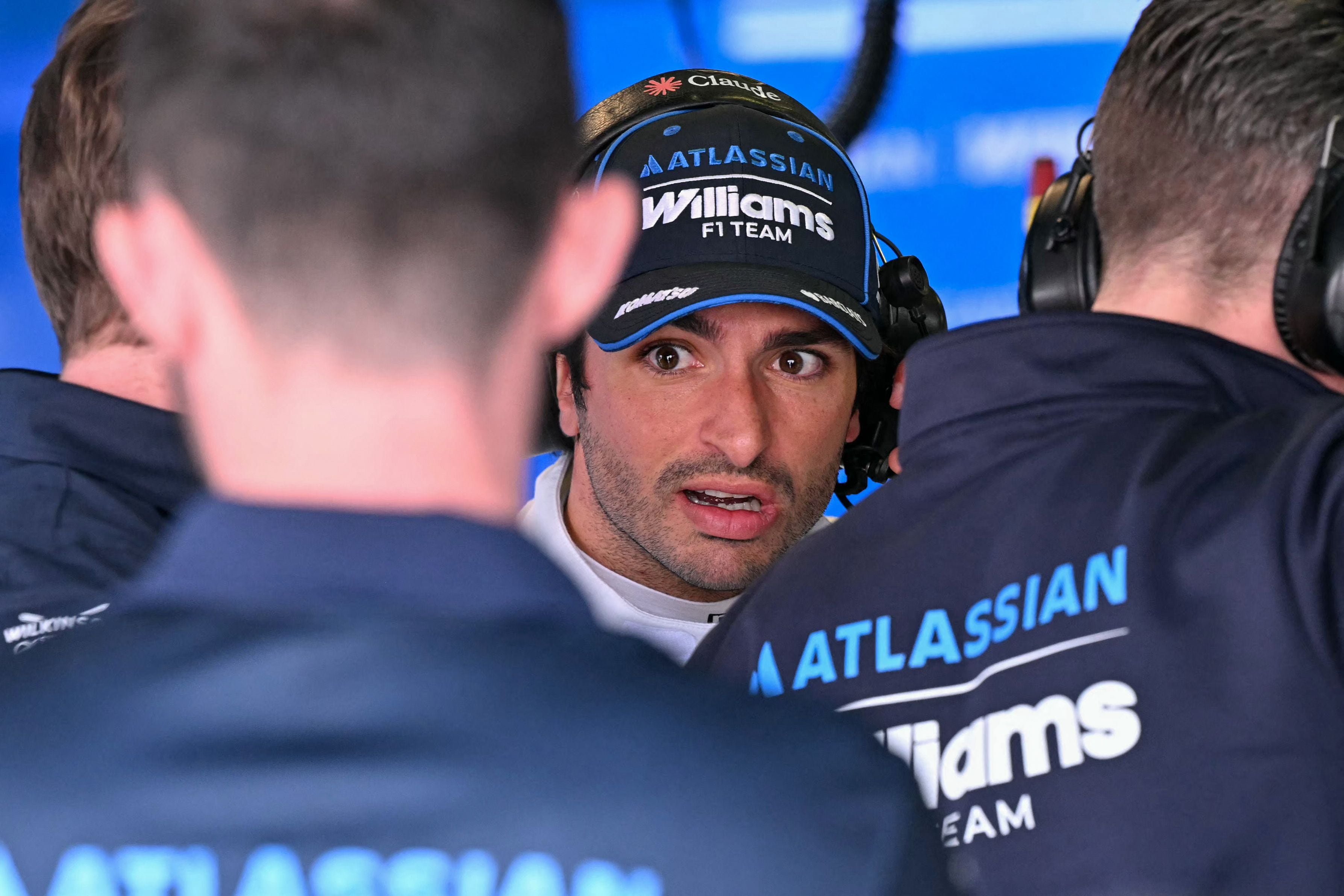 Sainz no puede ni salir