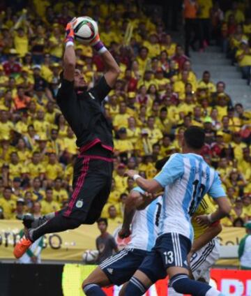 Colombia y Argentina transpiraron buen fútbol en el Metropolitano