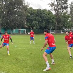 Por si tenían la duda… así práctica Chivas su ’tiki-taka’, no es casualidad