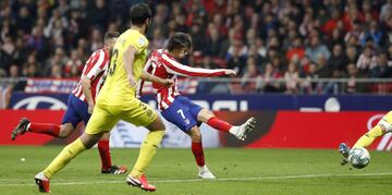 3-1. Joao Félix marcó el tercer gol.er gol.