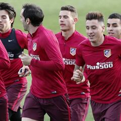 El Atleti se entrena sin Torres y Gameiro no completa la sesión