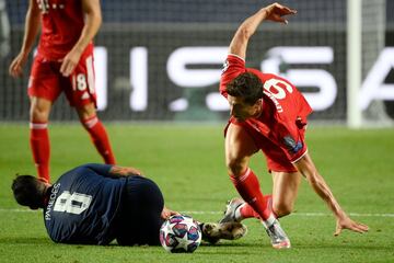 Robert Lewandowski y Leandro Paredes.