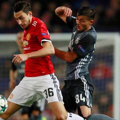 El Valencia acelera por Darmian