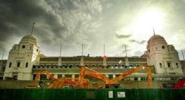 Demolición del Estadio de Wembley en diciembre de 2002.